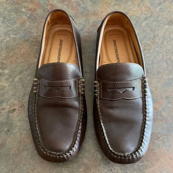 JOHNSTON & MURPHY Passport Tassel Loafers Brown Leather  EUC Johnston & Murphy Sheepskin Brown Loafers